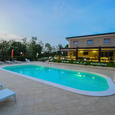 Noemi فندق مبيت وإفطار